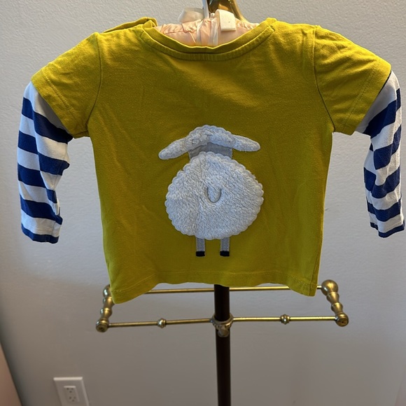 Baby Boden, cute shirt with appliqué little sheep on front and on the back. - Picture 3 of 6